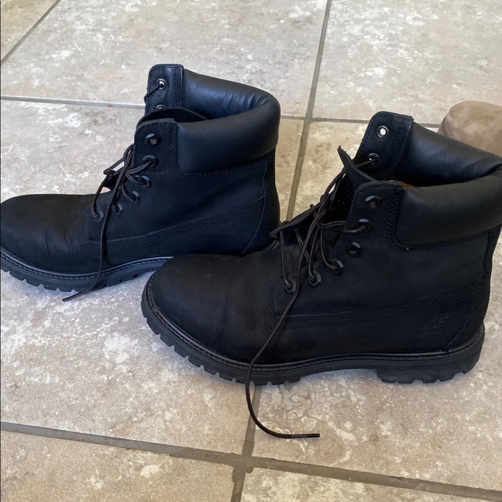 Timberlands - Picture 3 of 4